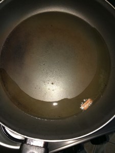 Add oil in a pan and add cinnamon.