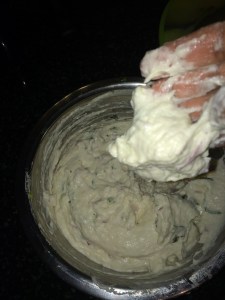 Look at the consistency of the batter, it has to be in this dropping consistency.