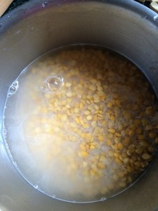Soak toor dal, chana dal and raw rice for atleast 3 hrs.