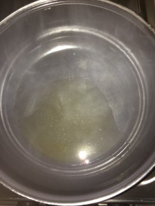 Take sesame oil in a pan and allow it to reach the smoking point.