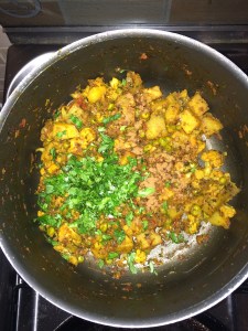Add the remaining coriander leaves and mix everything.