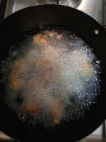 Make a batch of the vada's.