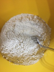 Blend the salt into the flour using a fork.